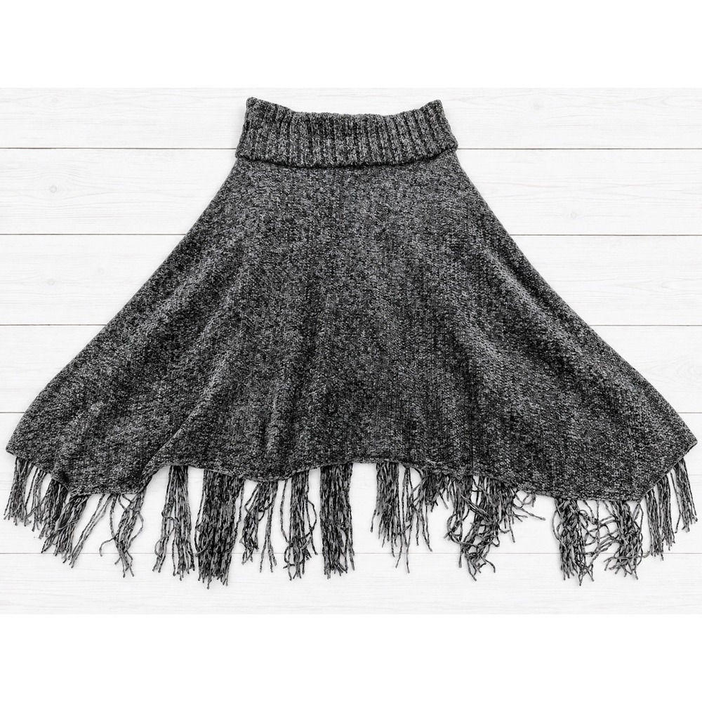 Britt's Knits Beyond Soft Cowl Neck Poncho Gray Chenille Fringe One Size